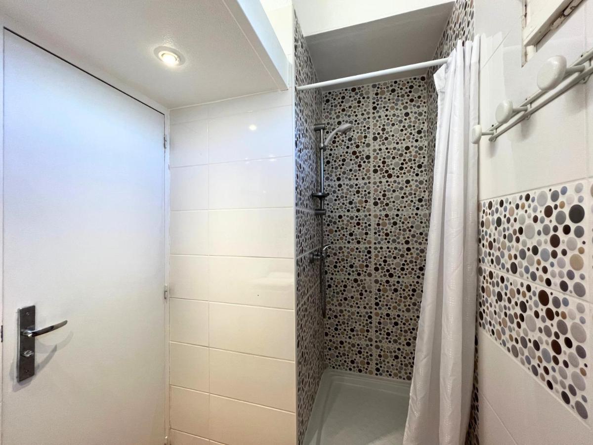 Appartement A 100M De La Plage - Terrasse & Parking Prive Le Barcarès エクステリア 写真