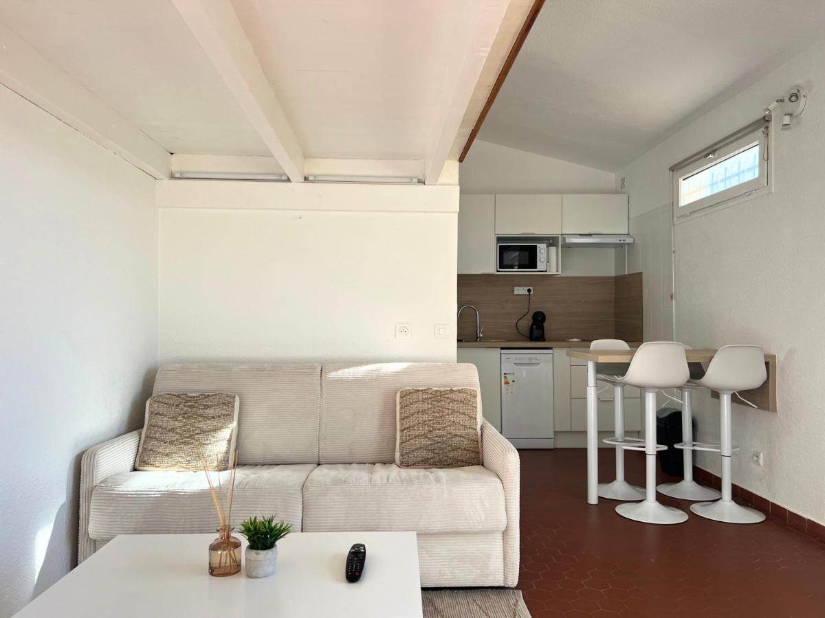 Appartement A 100M De La Plage - Terrasse & Parking Prive Le Barcarès エクステリア 写真