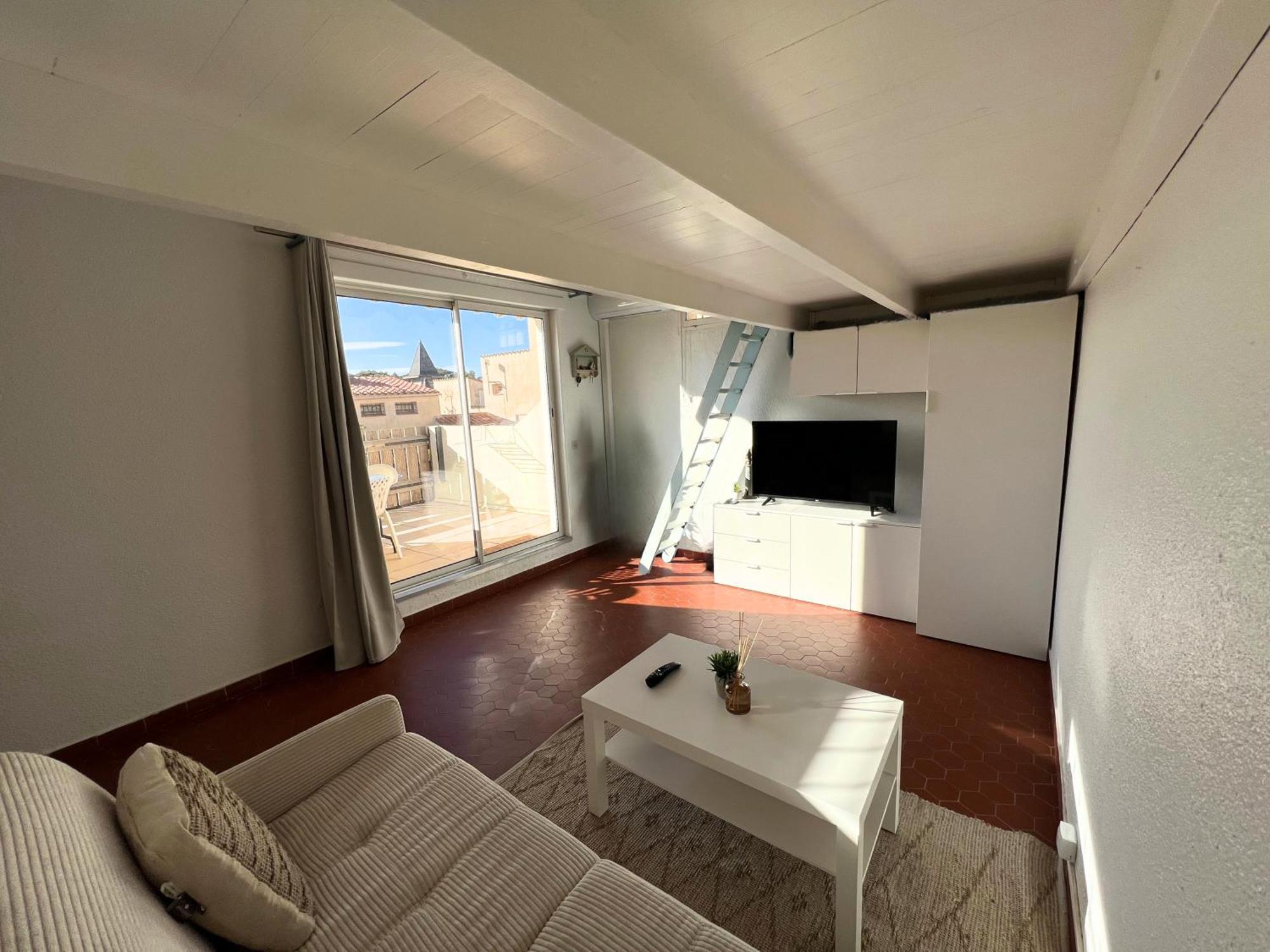 Appartement A 100M De La Plage - Terrasse & Parking Prive Le Barcarès エクステリア 写真