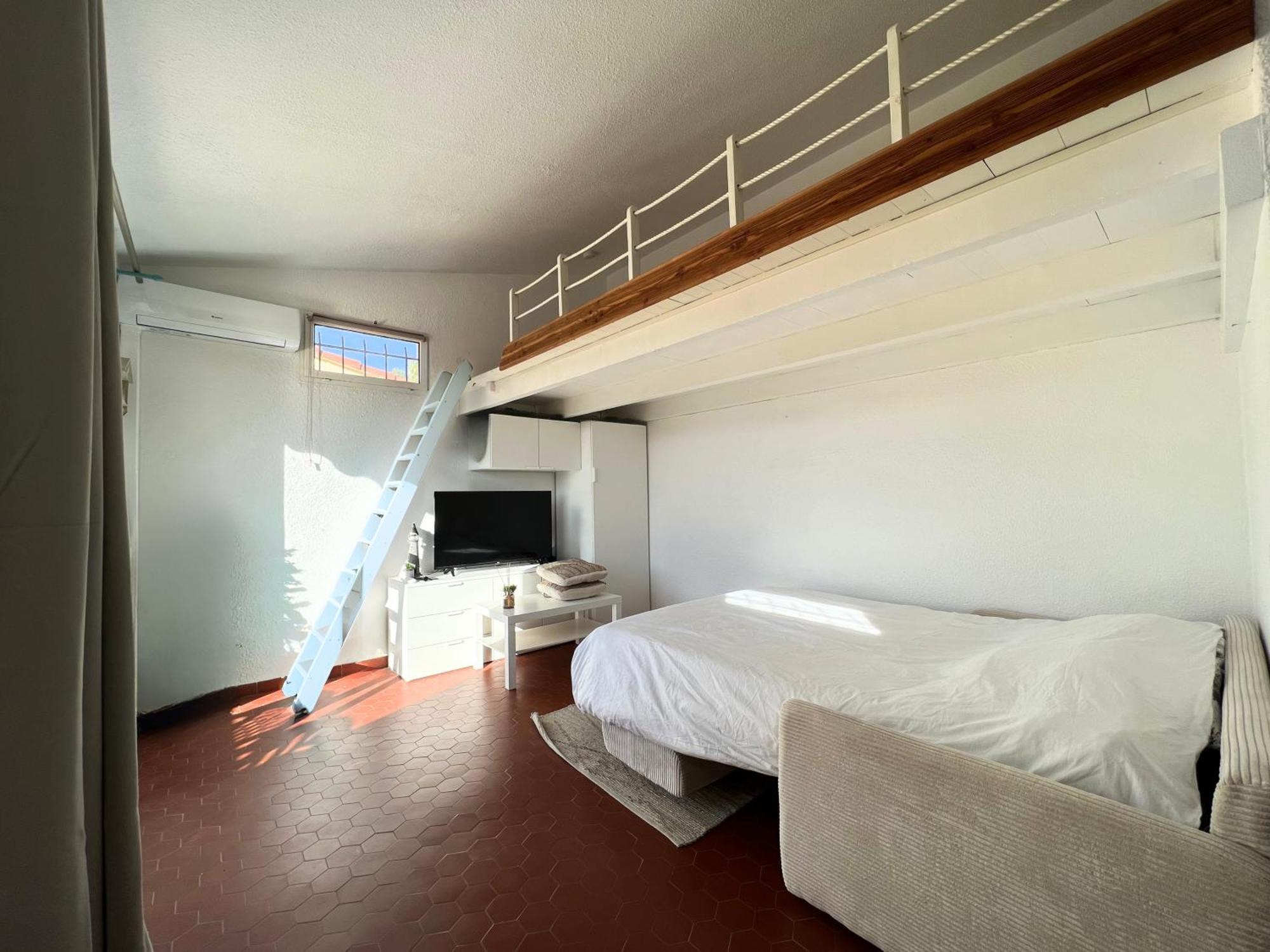 Appartement A 100M De La Plage - Terrasse & Parking Prive Le Barcarès エクステリア 写真